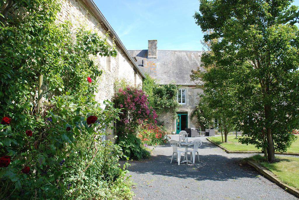 Chambres d'Hôtes Les Piéris Grandcamp-Maisy Exterior foto